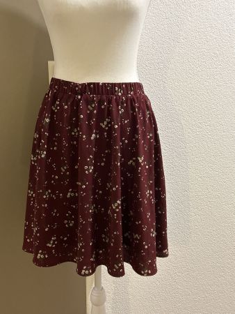 Jupe bordeaux mit Muster von About You Gr. 38