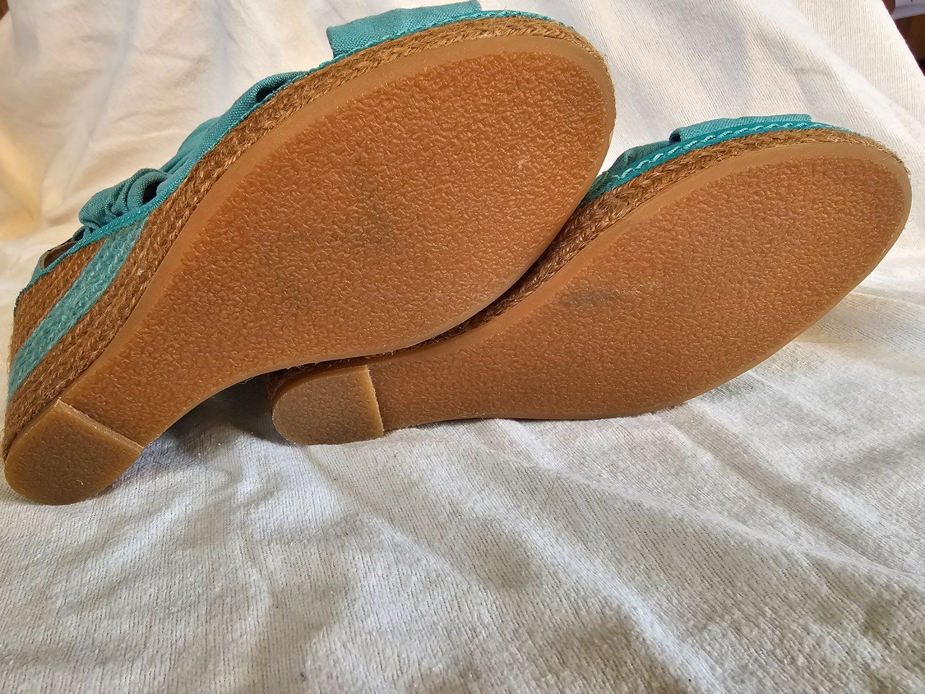 Scarpe da donna: Sandales à talon tissus vert EU  37 – Nuovo e nell'imballaggio originale da Gland venduto da Vee_0 4