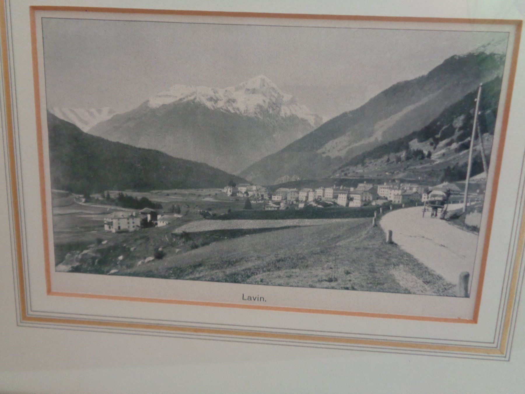 Grafiken & Lithographien: Litho Lavin mit Goldrahmen hinter Glas – Gebraucht aus Chur von omonia 1