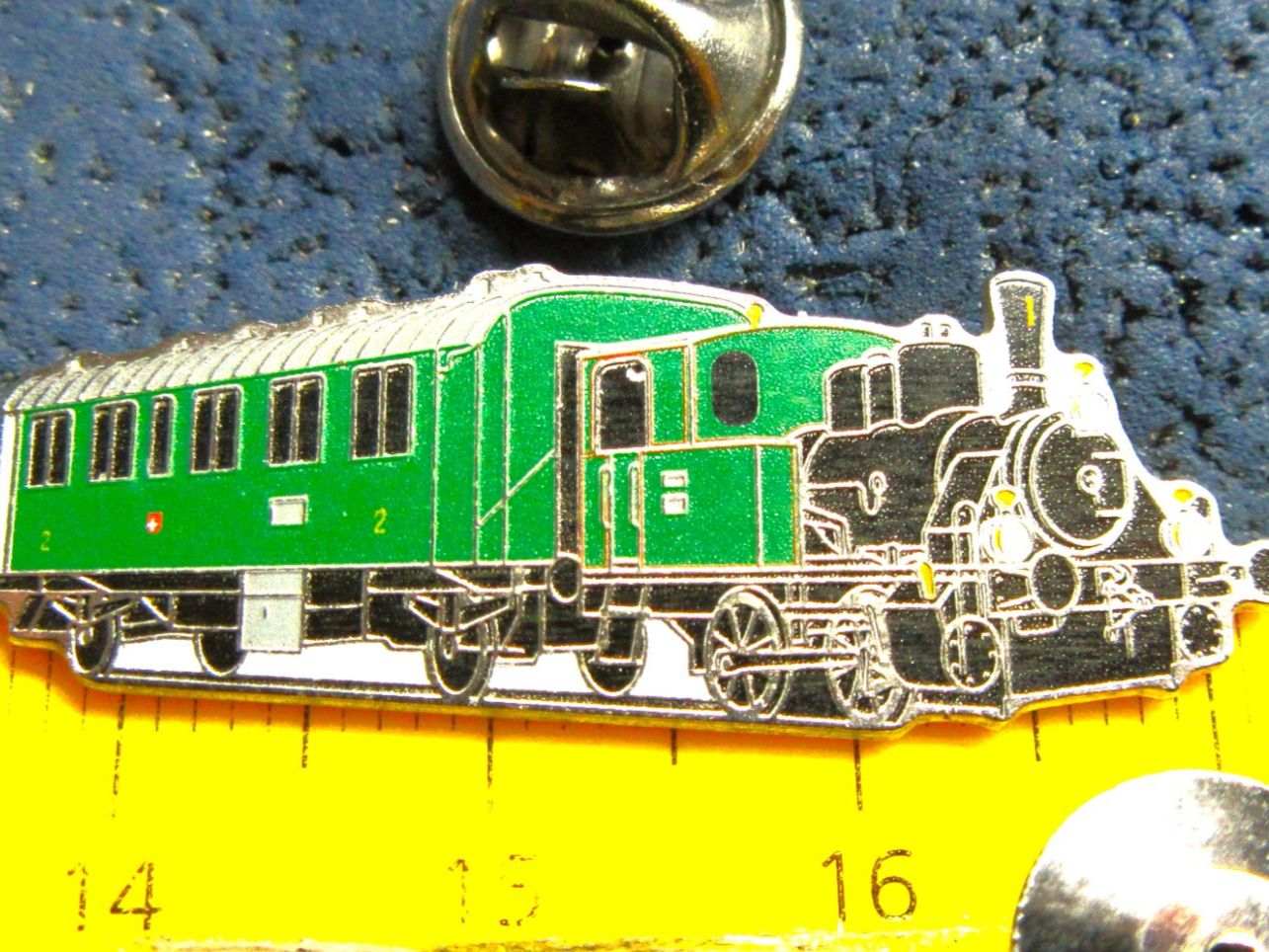 Swiss Placchette & Badge: SCHMID-MÜLLER SMD PIN SWISS MADE HIGH-TECH E2/2 No.1 – Usato da Ettingen venduto da Hausi4711 1