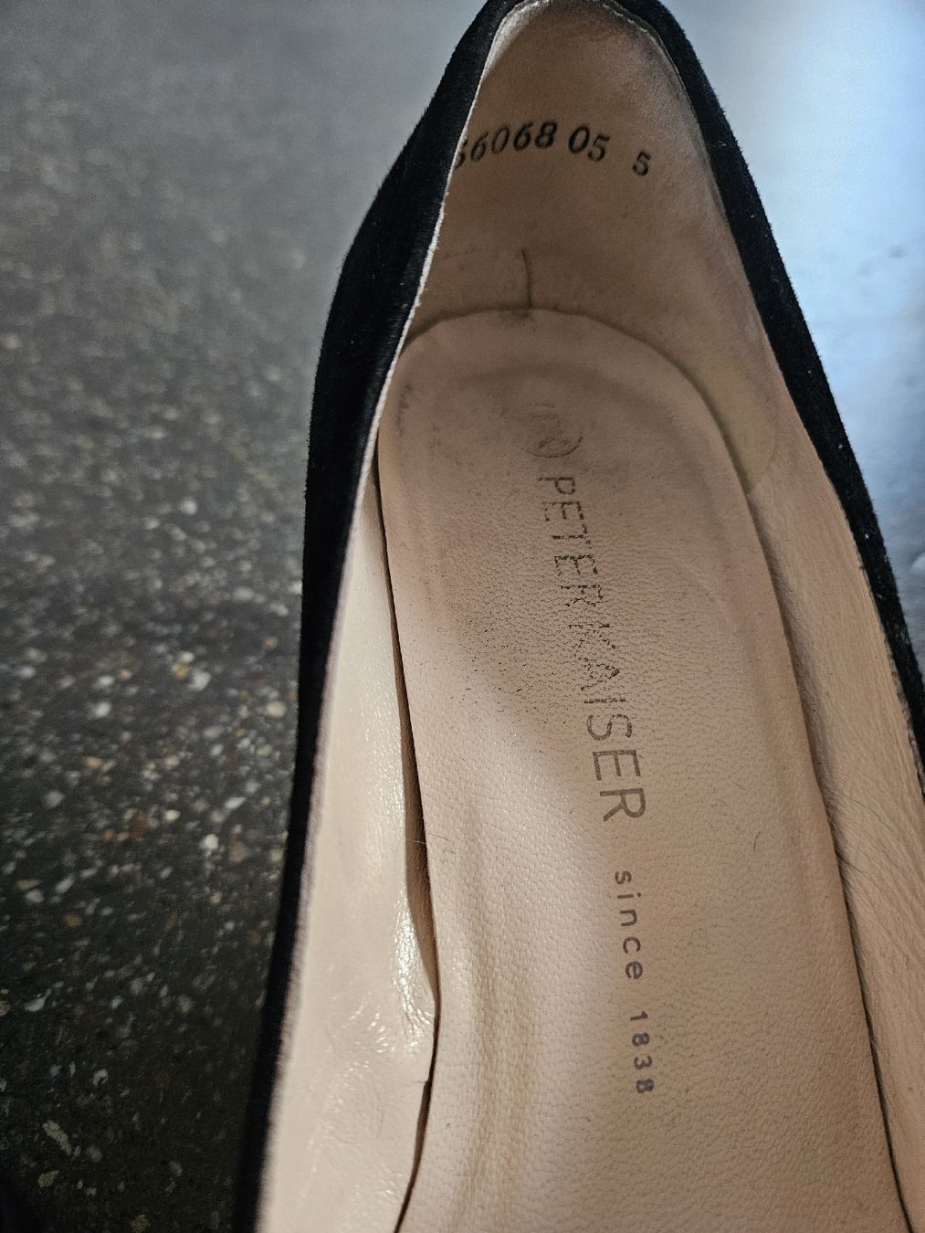 Kaiser Scarpe da donna: Peter Kaiser schwarz Pumps, Gr. 5 / 38 – Usato da Anwil venduto da tamoos 4