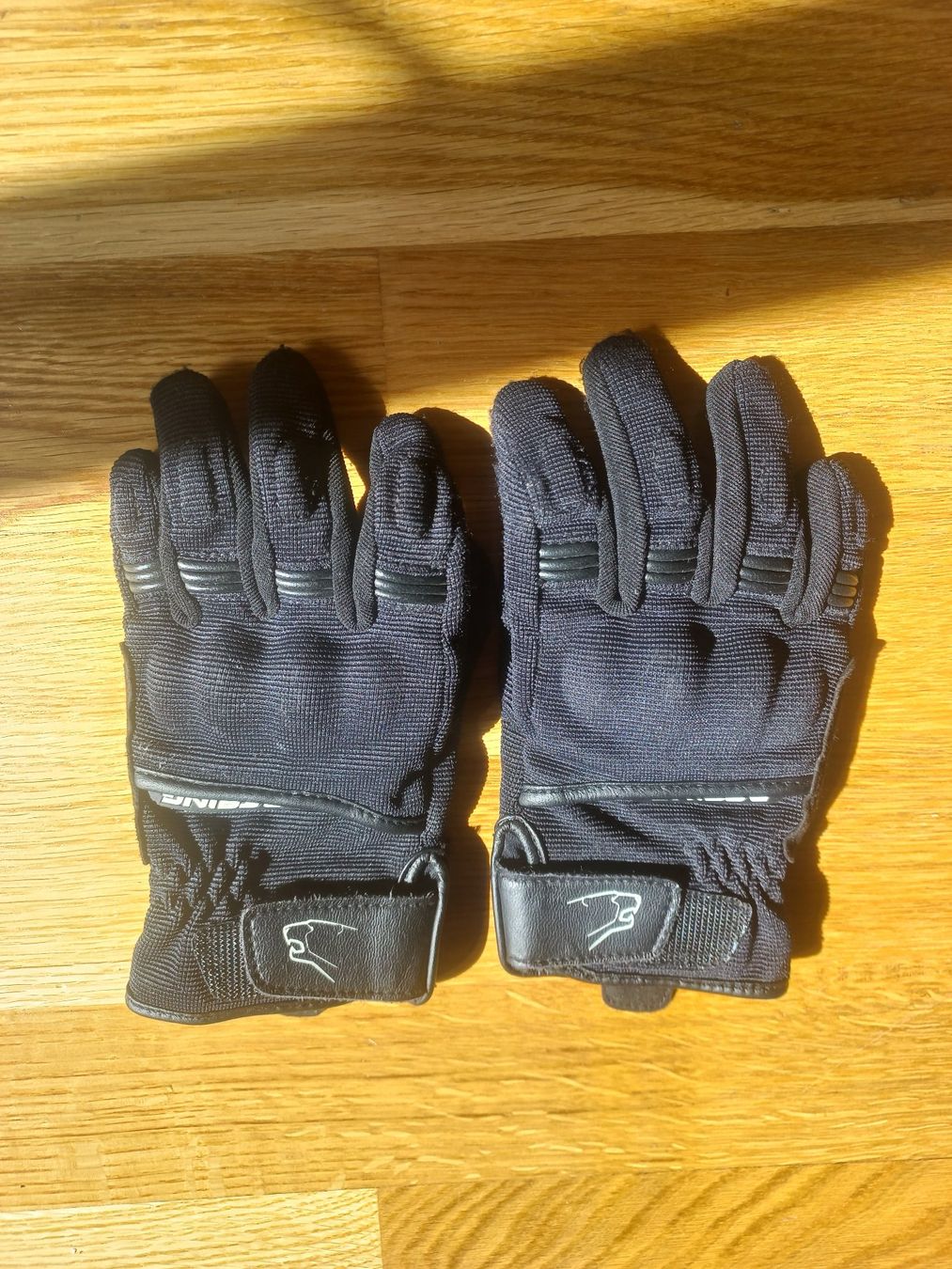 Guanti & manicotti: Gants moto enfant Bering – Usato da La Tour-de-Peilz venduto da Gilbrtogil