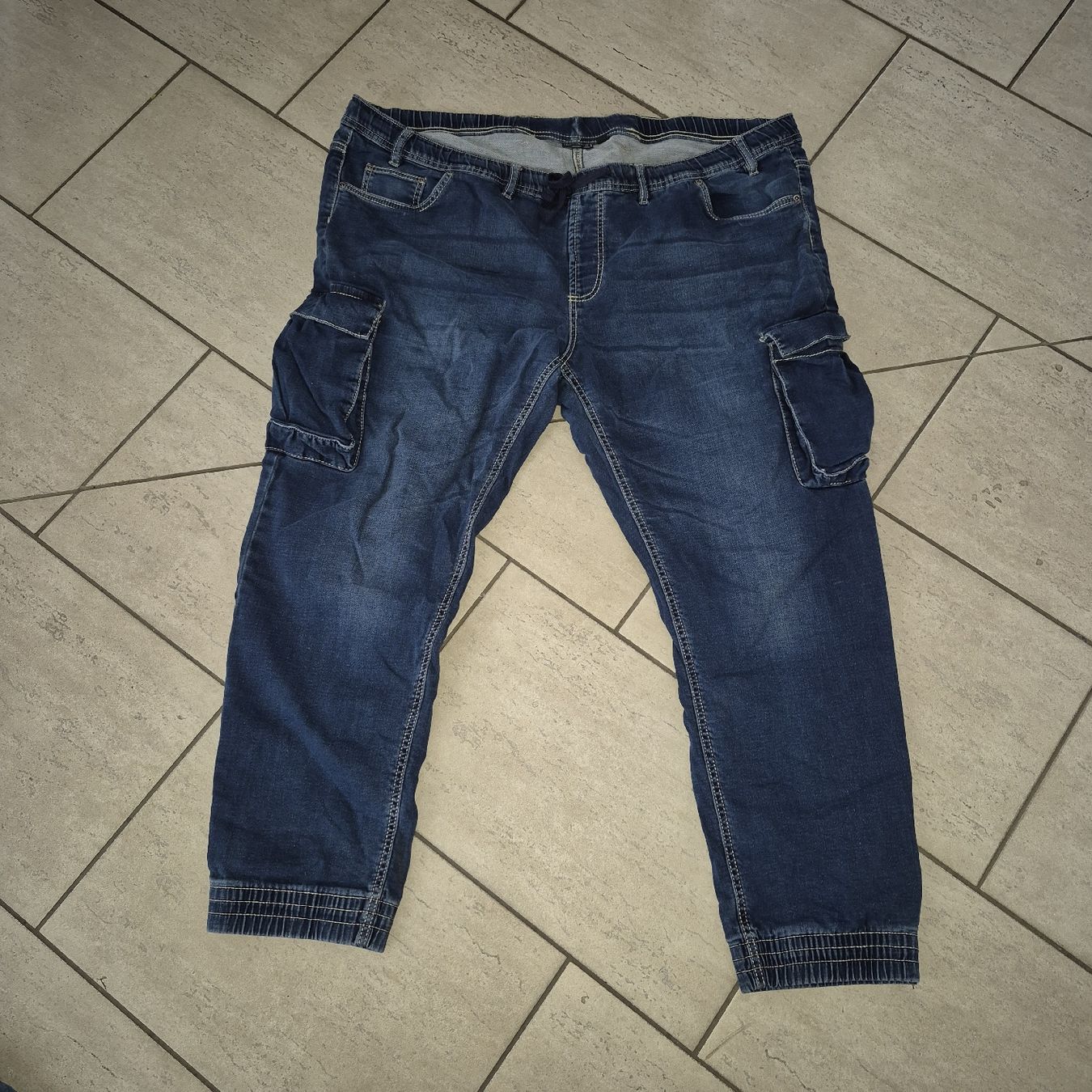 Jeans: Bequeme Cargohose von Rainbow Gr.64 – Usato da Subingen venduto da Futaba