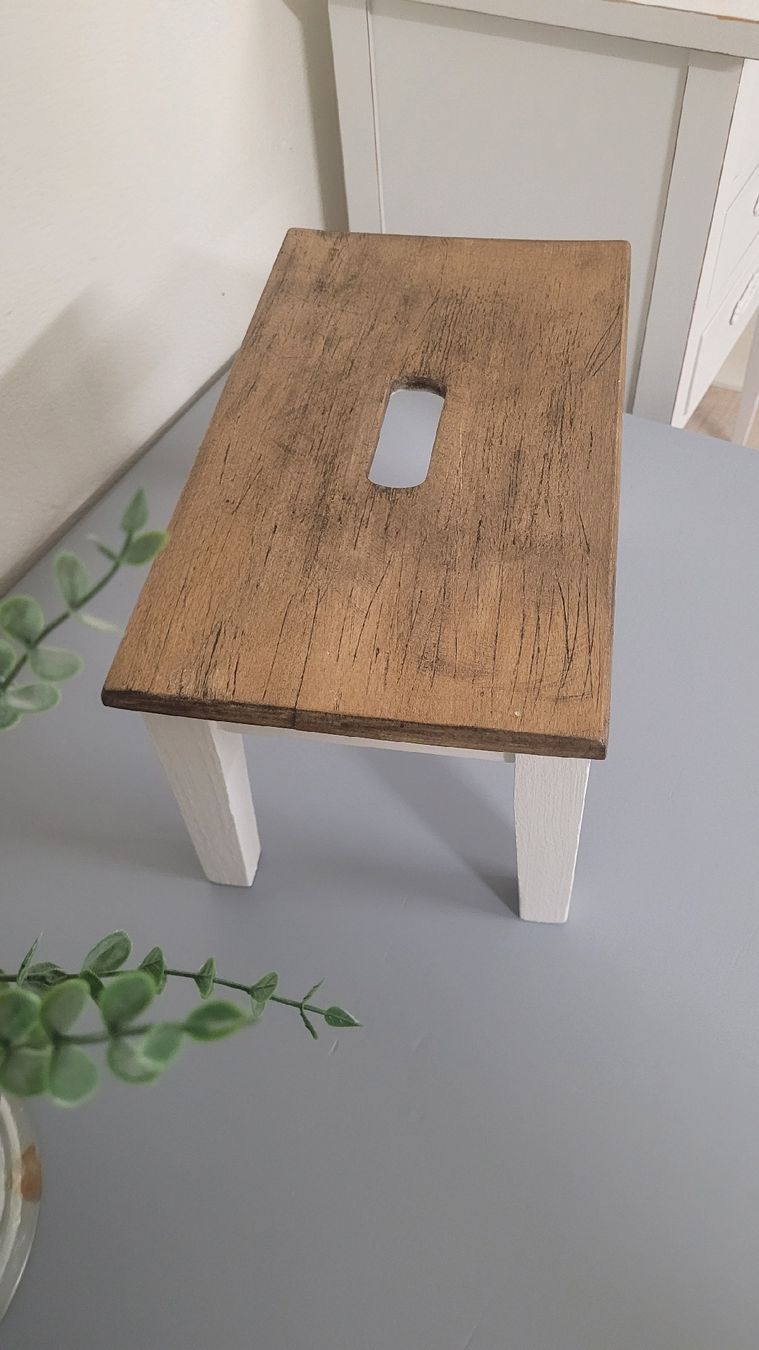 Tabourets: Holz Schemel Hocker weiss braun – D'occasion à Elgg par Limone2018 5