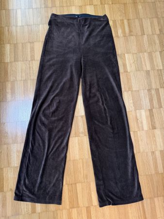 Braune Cordhose, Gr. S, weiter Schnitt, neuwertig