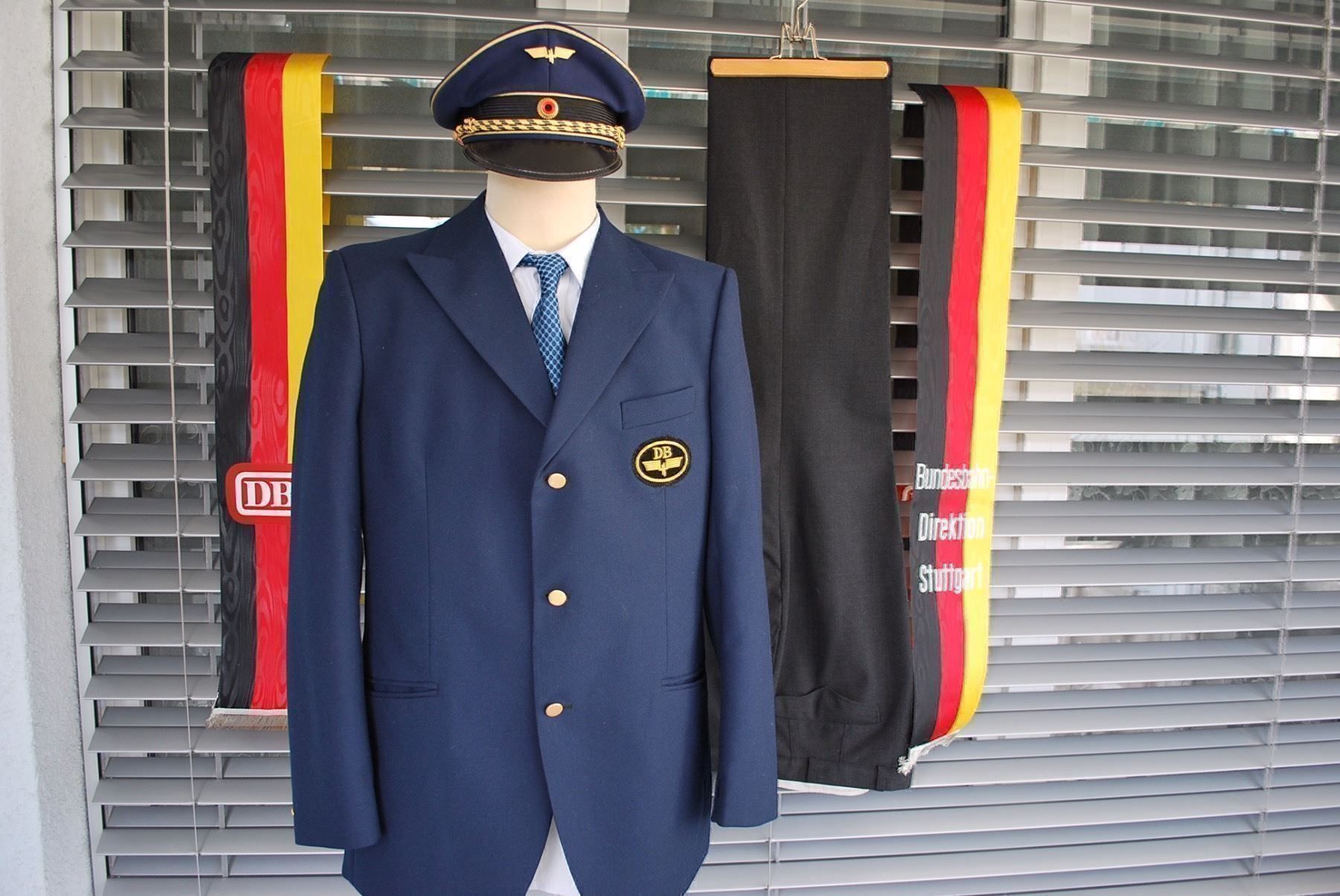 Uniformen: Deutsche Bahn Uniform Set 1973-1976 – Gebraucht aus Biel/ Bienne von fusion54