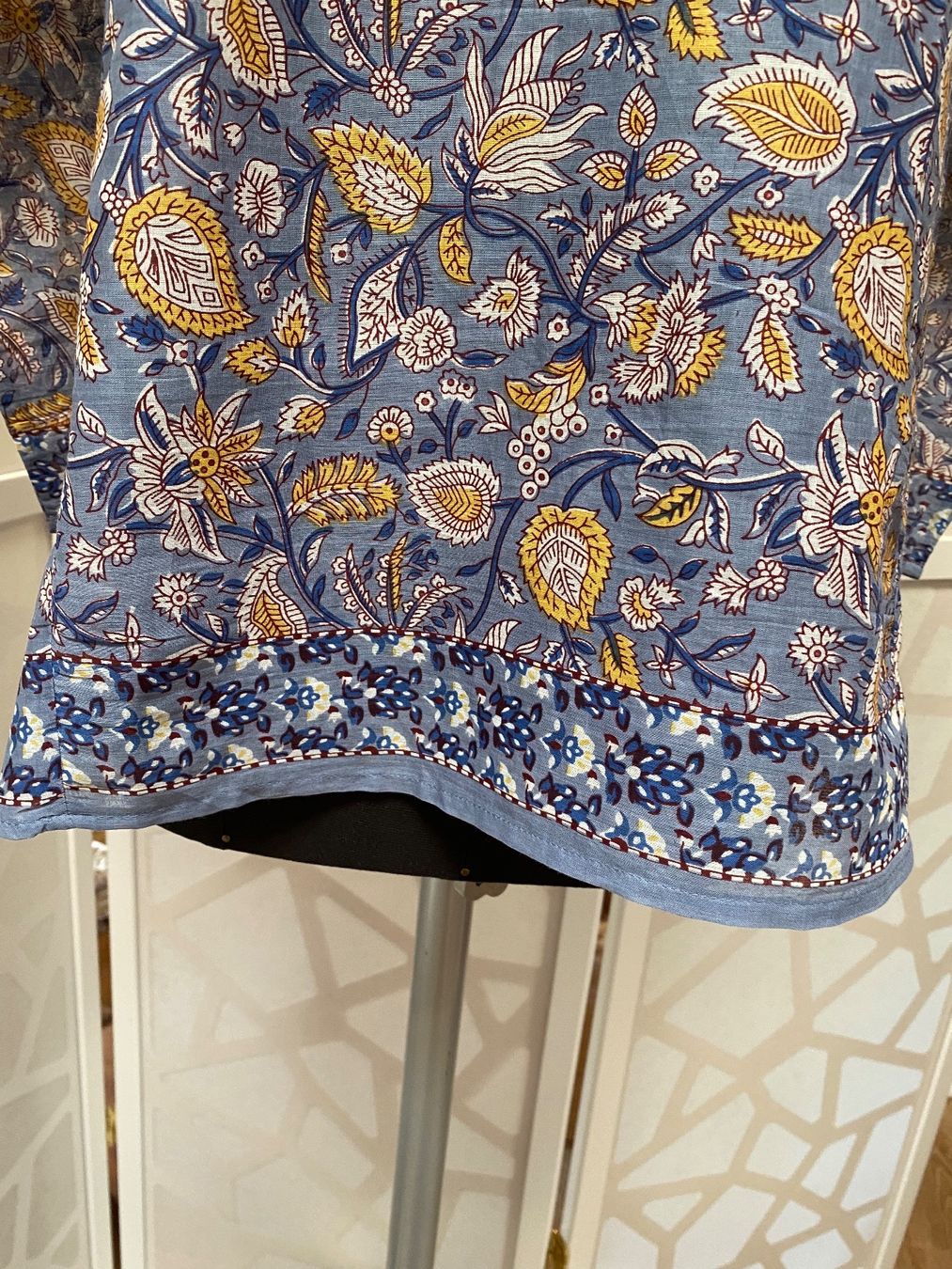 Top: Pretty NATURA blue cotton top. S – Nuovo (secondo la descrizione) da Grund b. Gstaad venduto da PlageNeigeplus 4