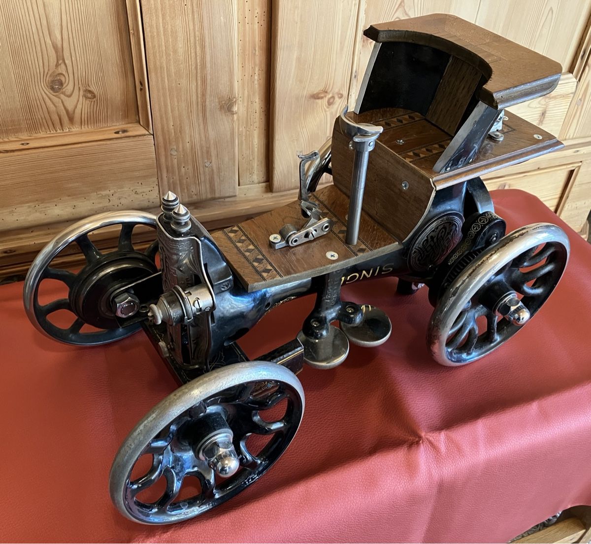 Tutte le decorazioni: Steampunk / Singer / Nähmaschine – Usato da Bubendorf venduto da gloko 2