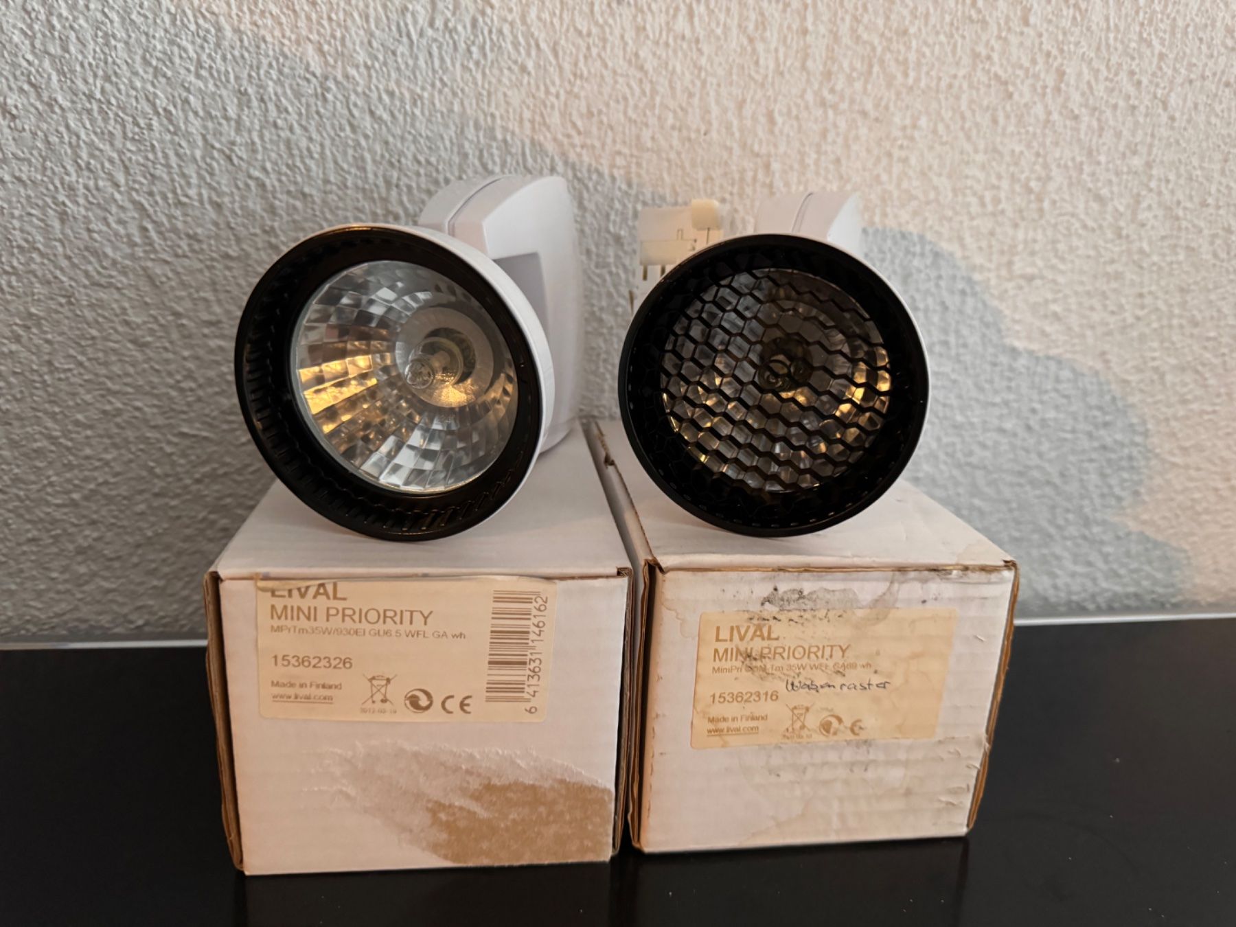 Lampade: 2 Stück Lival Mini Priority Schienenstrahler – Nuovo e nell'imballaggio originale da Wilderswil venduto da Renaissance1 4