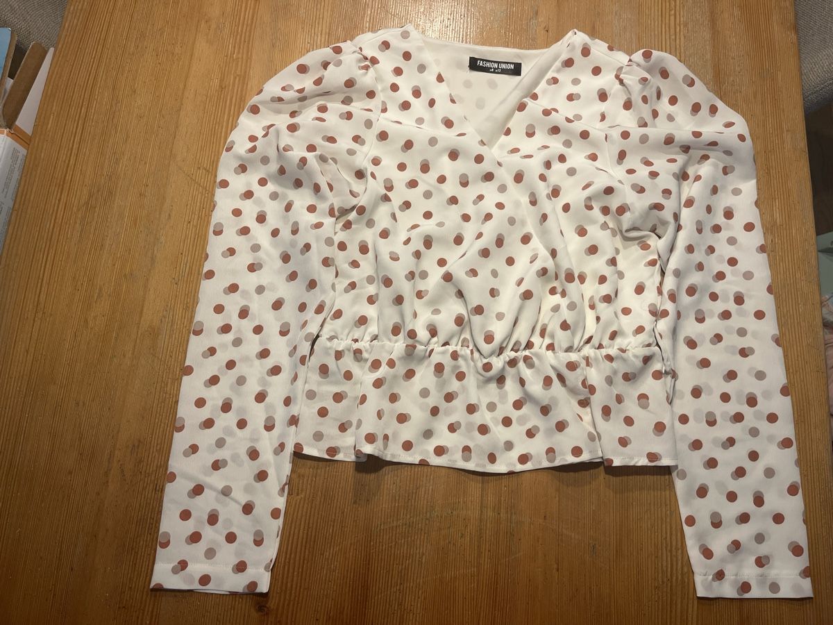 Blusen:  Bluse Punkte Weiss Grösse S – Neu (gemäss Beschreibung) aus Thun von pri_655z
