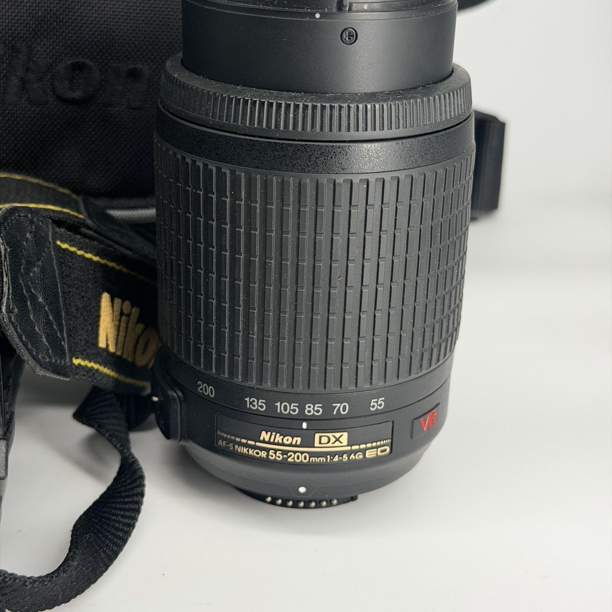 Nikon Fotocamera: Nikon D5000 + 2 objectifs VR + sac + chargeur – Usato da Vessy venduto da _Callidus_ 7
