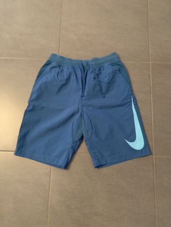 Short NIKE