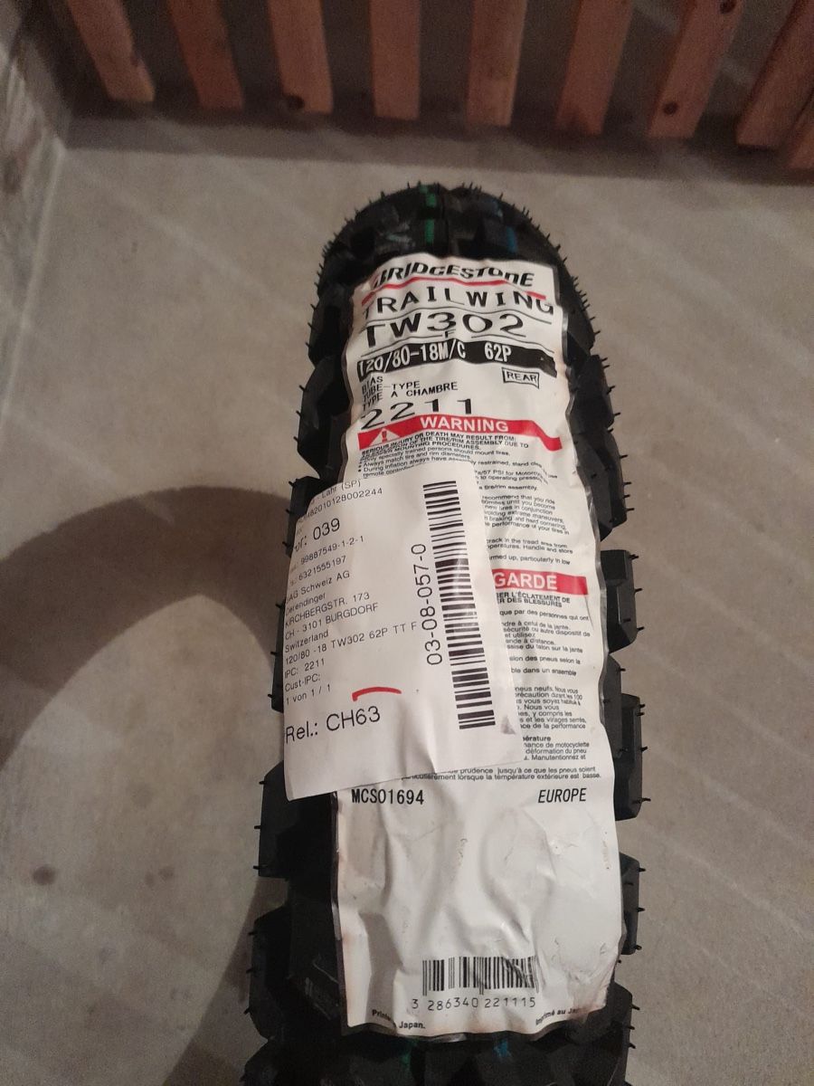 Pneumatici & Ruote complete: Motorrad Reifen VB – Nuovo e nell'imballaggio originale da Kirchberg BE venduto da bur_2dvx