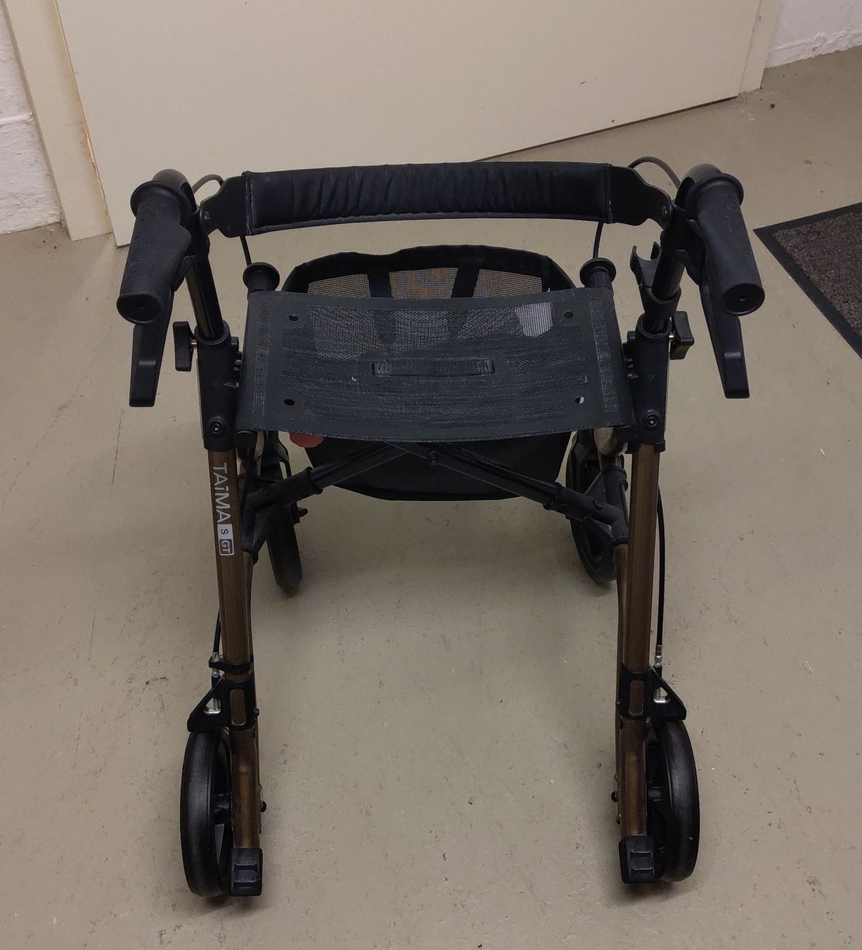 Ausili per la deambulazione: Rollator Taima S GT braun – Usato da Schaffhausen venduto da chr_2rw5