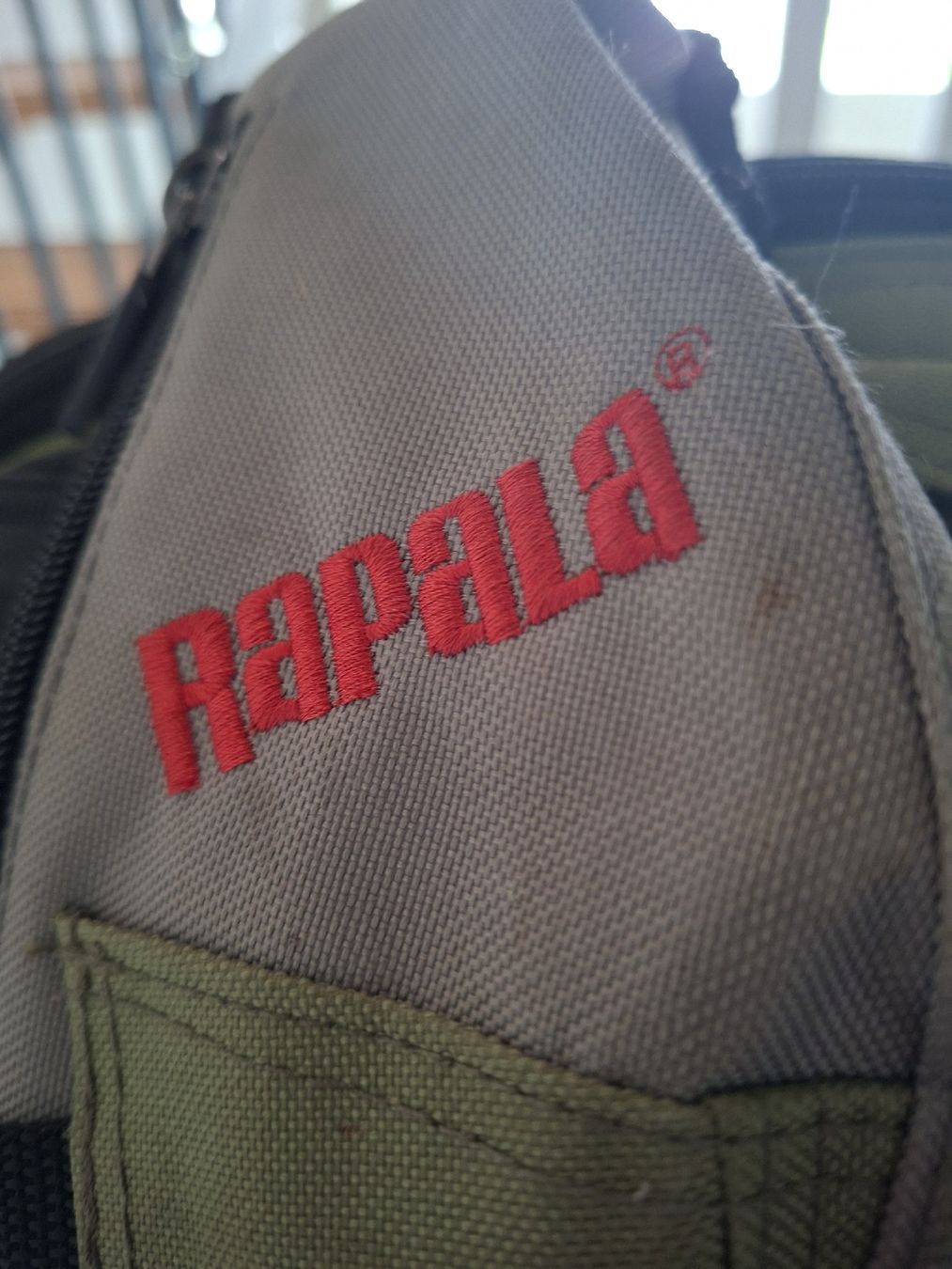Taschen: Rapala Anglertasche, Top Zustand, praktisches Format – Gebraucht aus Gondo von Du2020 1