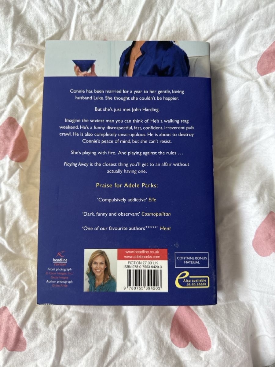 Libri: English book - playing away – Usato da Lausanne venduto da pin_q6zj 1