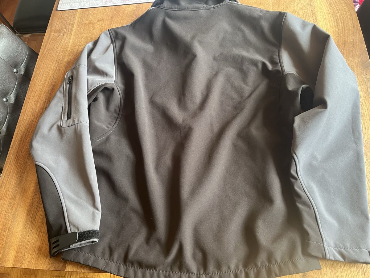 Giacche: Softshell Jacke Gr M Schilthorn Piz Gloria – Usato da Aarberg venduto da Jakaro 3