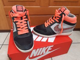 Super Chaussure NIKE Air Force-Taille 39-Femme-Très bel état