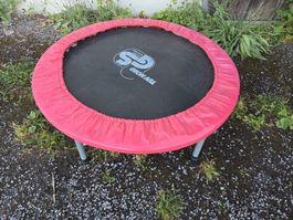 Pinkes Trampolin