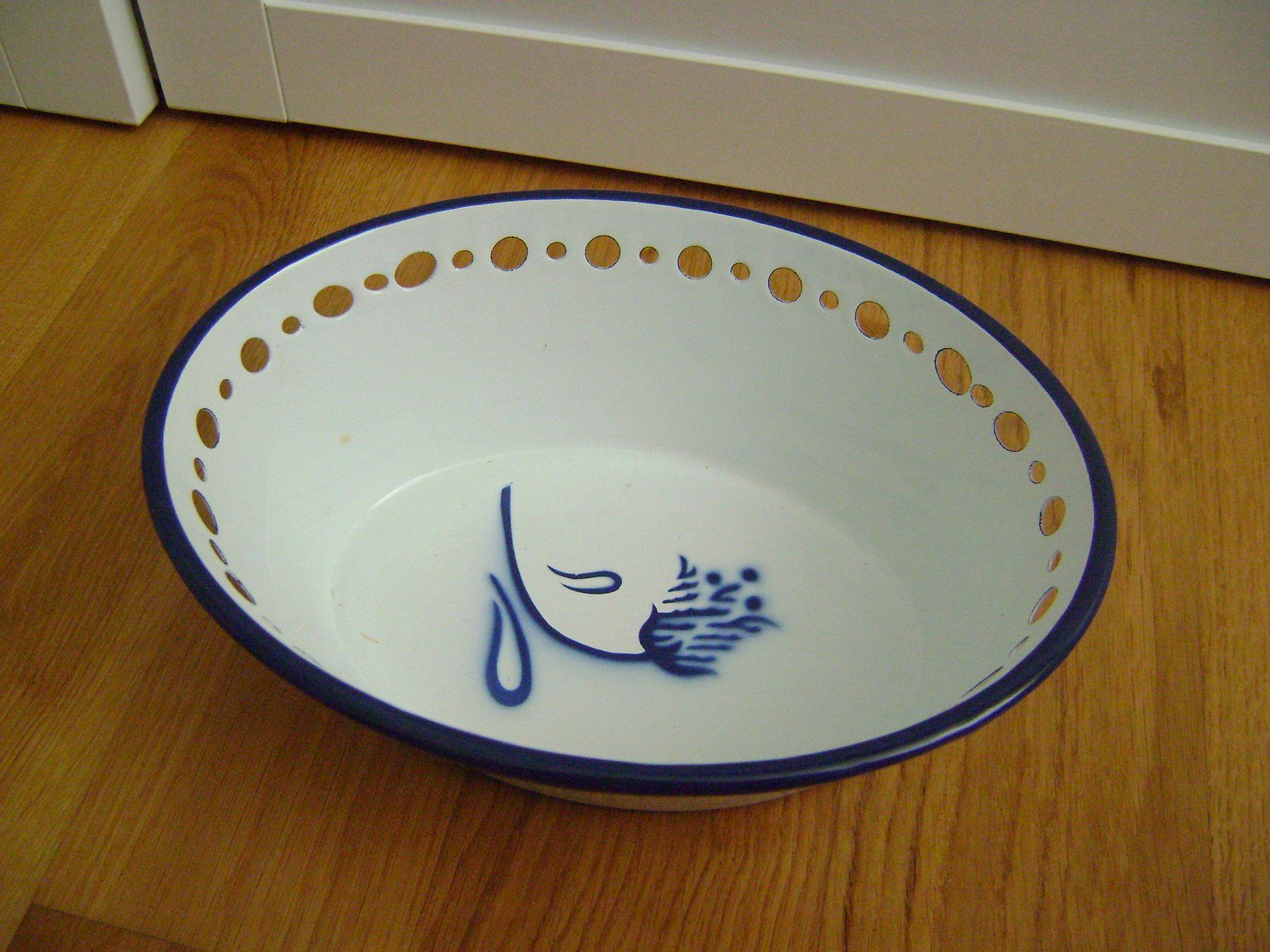 Ikea Schalen: IKEA - Emaille-Schale "Arv Idyll" – Gebraucht aus Wil SG von Pascal_V