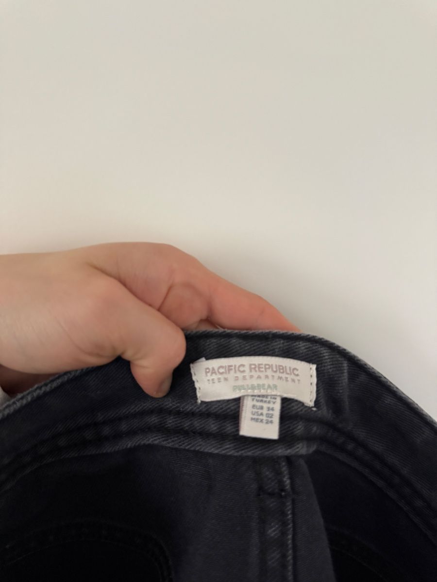 Jeans: Schwarze Cargojeans – Gebraucht aus Villigen von Liviaange 2