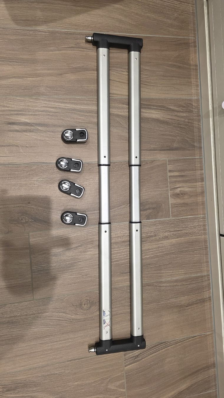 Land Rover Accessori per altri veicoli: Gepäckhaltesystem Landrover/Range Rover – Usato da Reichenburg venduto da ibiza18 2