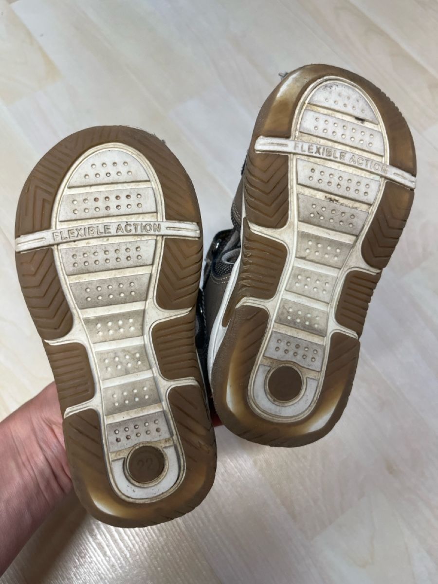 Chaussures garçon: Sandalen – D'occasion à Riehen par chr_h8fh 1
