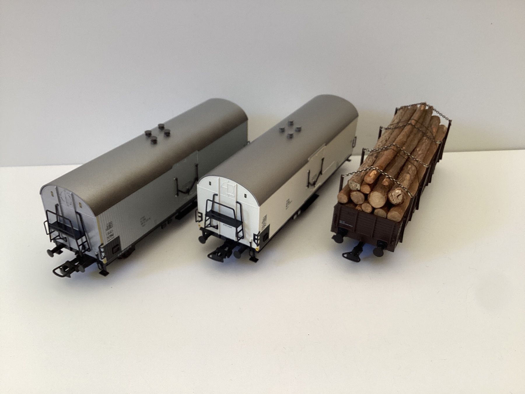 Roco Modellini di ferrovie: Roco Kleinbahn Güterwagen ÖBB 1:87 H0 – Usato da Effretikon venduto da simtek_de 1
