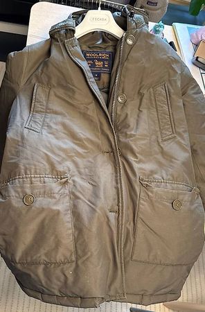 Woolrich Damen Mantel / Parka olivgrün Grösse M
