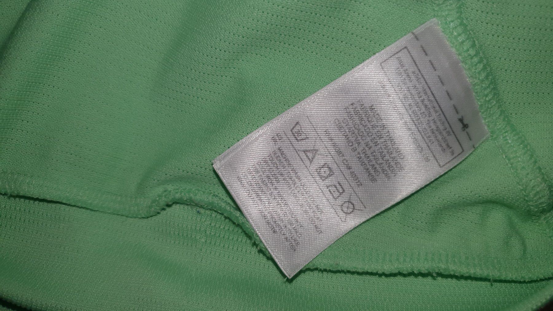 Adidas T-Shirts: Adidas Sportshirt – Neu (gemäss Beschreibung) aus Muttenz von pixopus 3