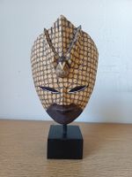 Indonesische Batik-Holzmaske mit Garuda-Vogel – handgeschnit
