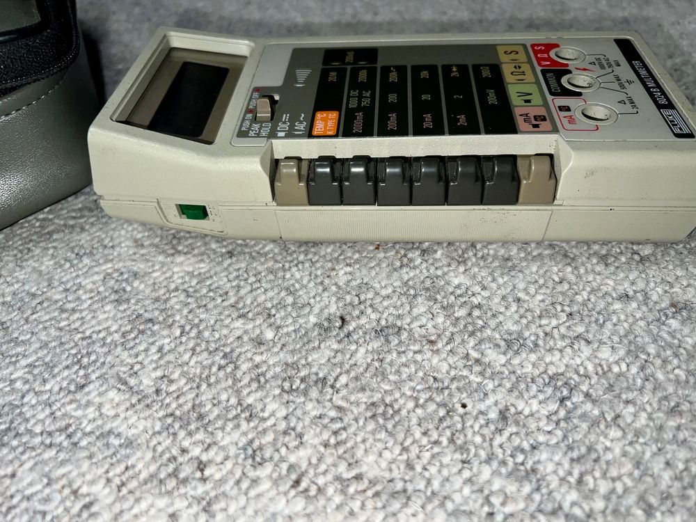 Fluke 8024 B Multimeter, Originalkoffer Kaufen auf Ricardo