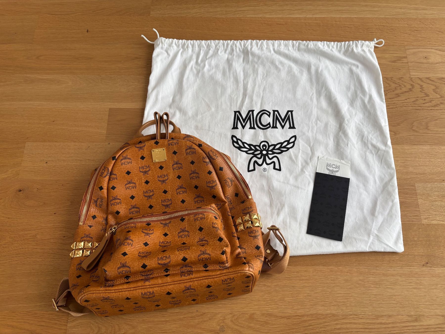 Mcm Zaini: MCM Stark Rucksack Medium – Usato da Zürich venduto da 2KiWi
