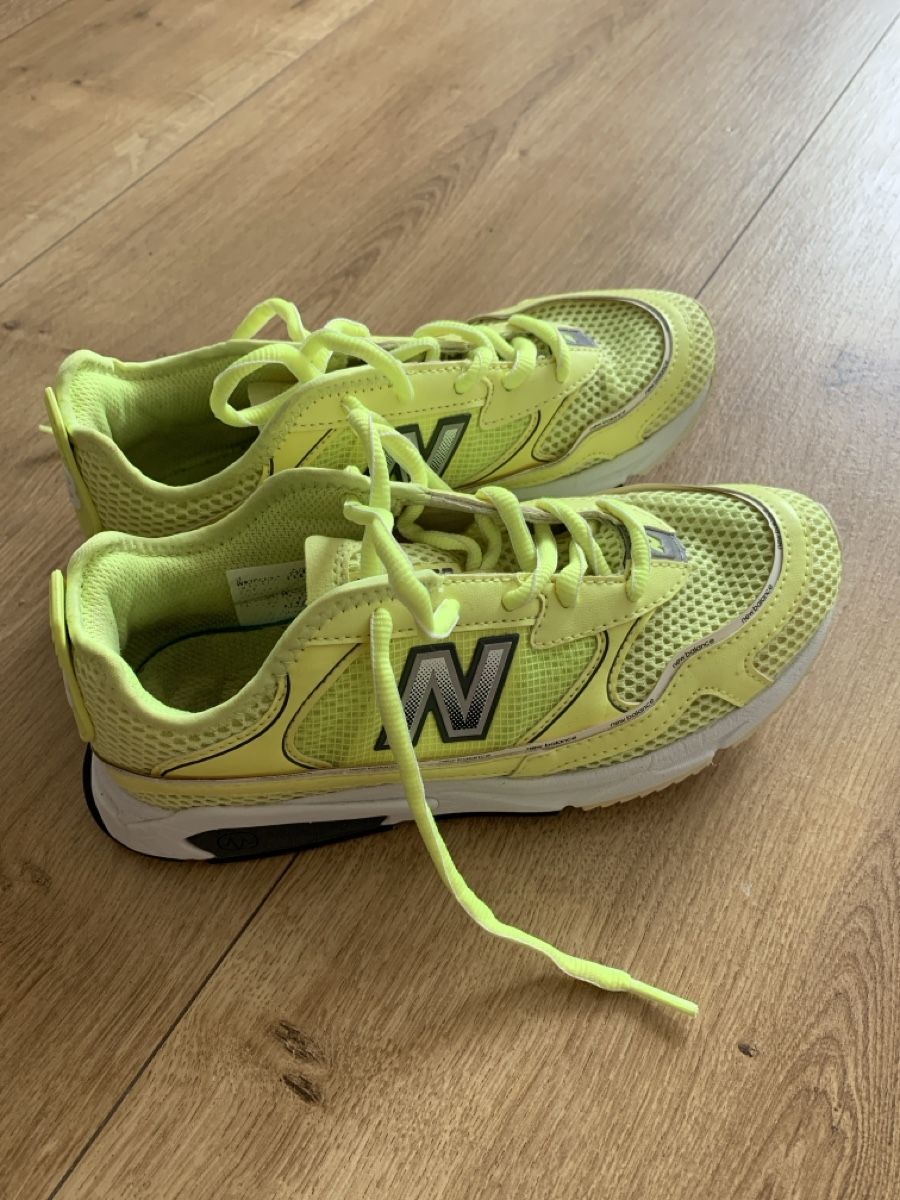 Scarpe da donna: Schuhe New Balance  – Usato da Zell LU venduto da Cipollone7