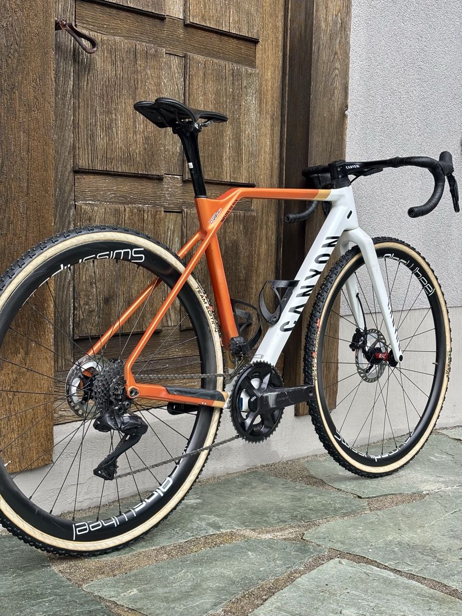 Canyon Biciclette: Canyon inflite CF SLX 8 – Usato da Sciernes-d'Albeuve venduto da den_tt5y 2