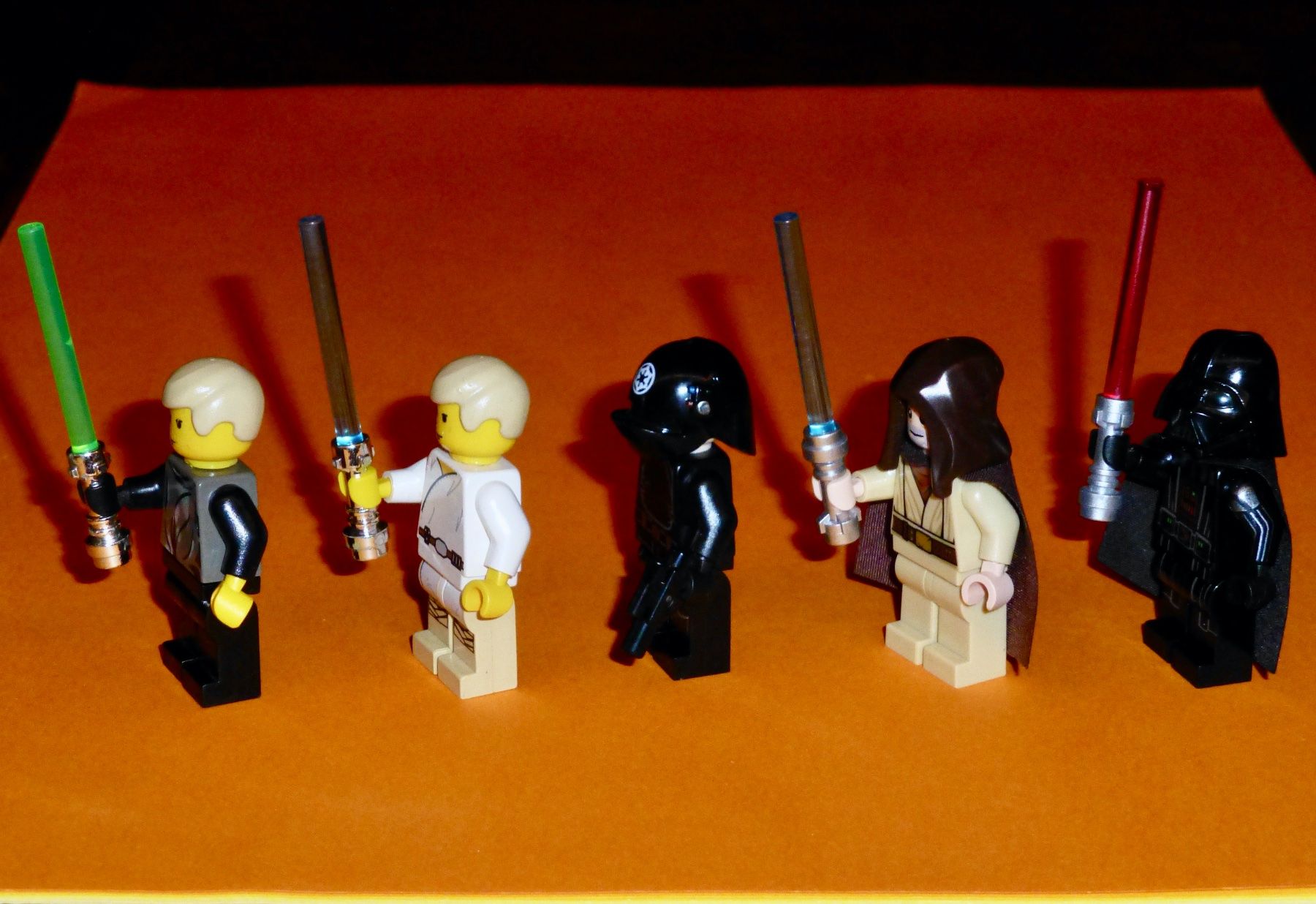 Lego Spielzeuge: Lego Star Wars / 5 Minifiguren plus Waffen – Gebraucht aus Langnau am Albis von Maugli 2