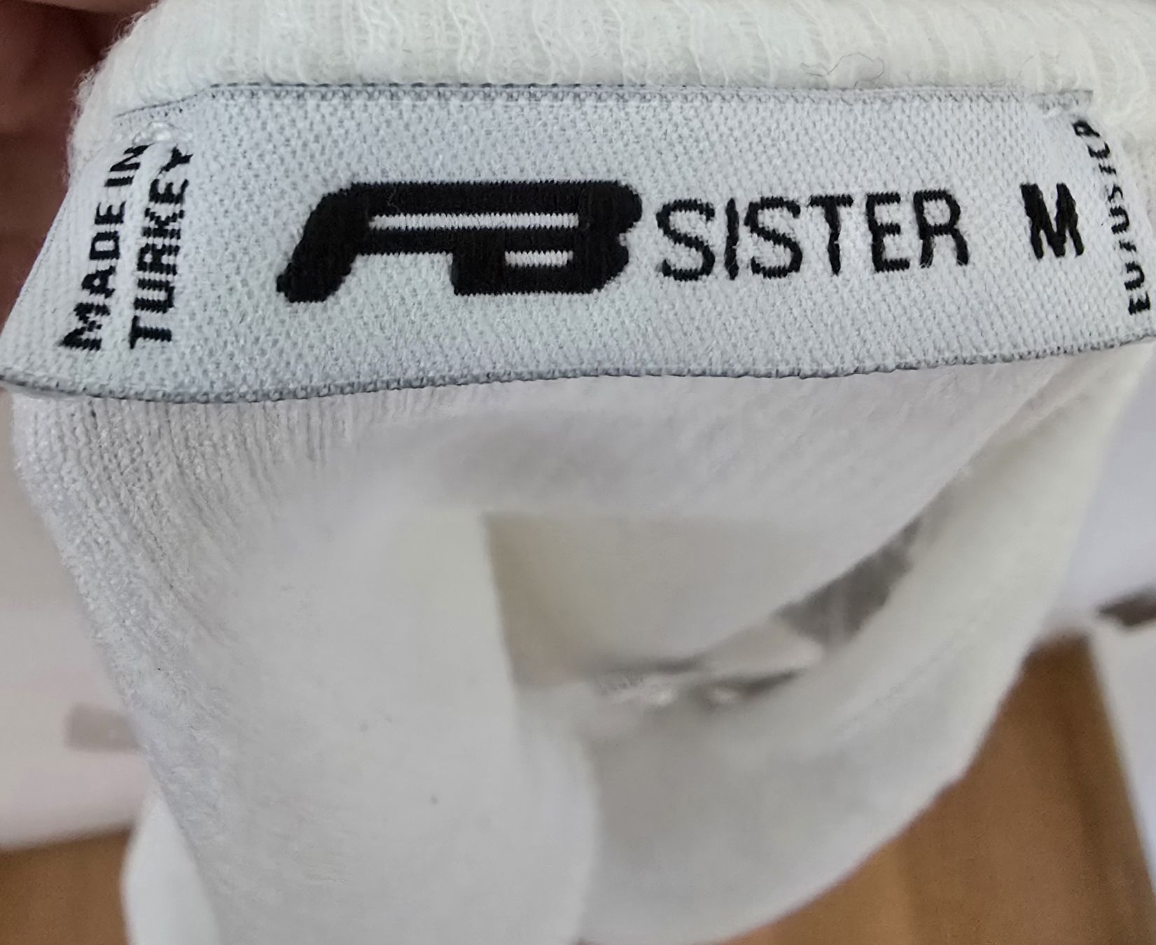 Top: Top weiss Grösse M Sister – Usato da Tecknau venduto da Leni_SecondLove 2