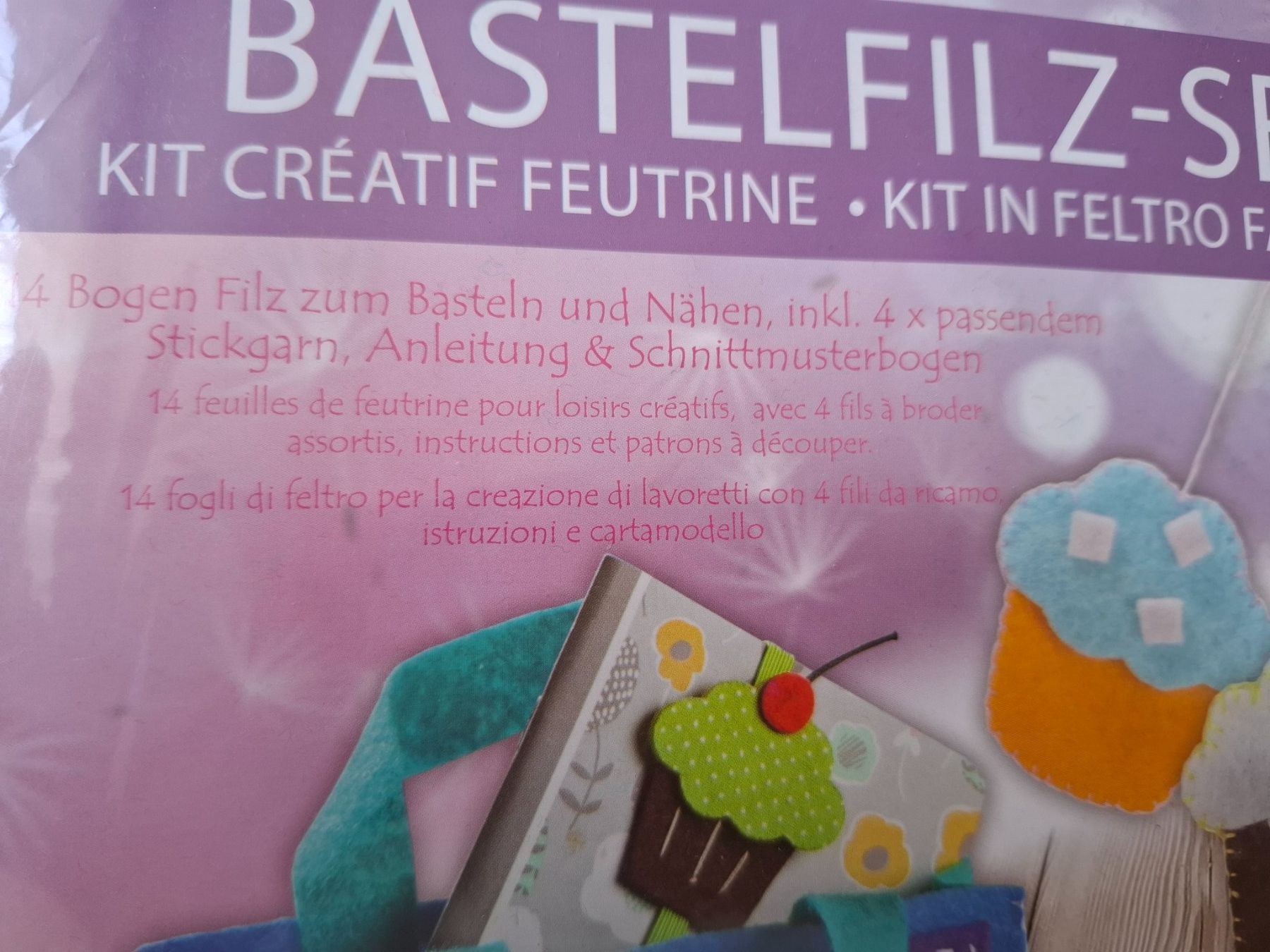 Kit bricolage: Bastelfilz Set 18 tlg neu – Nuovo (secondo la descrizione) da St.Gallen venduto da LaMiSa 2