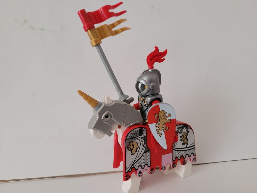 Lego Kingdoms Ritter mit pferd (Gebraucht) in La Tour-de-Peilz für CHF ...