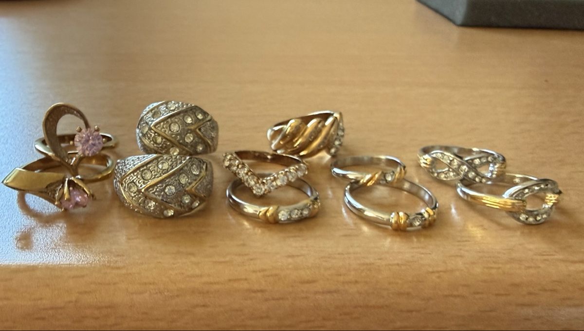 Altri gioielli: 12 Vintage-Ringe Lot – Usato da Lamone venduto da LaCantinaMagica