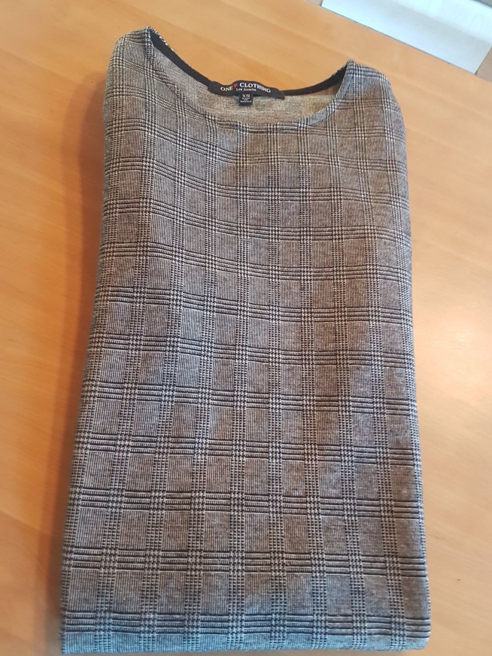 Vestiti: Robe taille XS marque One Clothing – Usato da Villiers venduto da san_jn5w 5