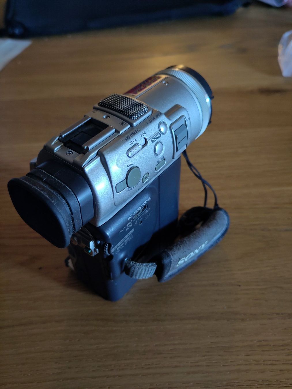 Sony Videocamere: Sony DCR-PC100E – Difettoso da Birsfelden venduto da bilderberg 2