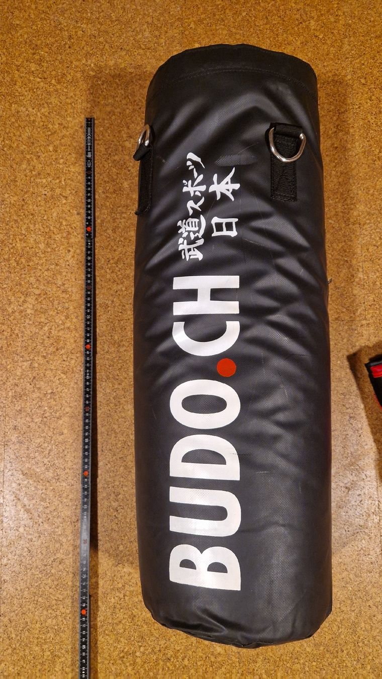 Sacchi da boxe: Boxsack mit Handschuhe – Usato da Rütihof venduto da Madigstens 2