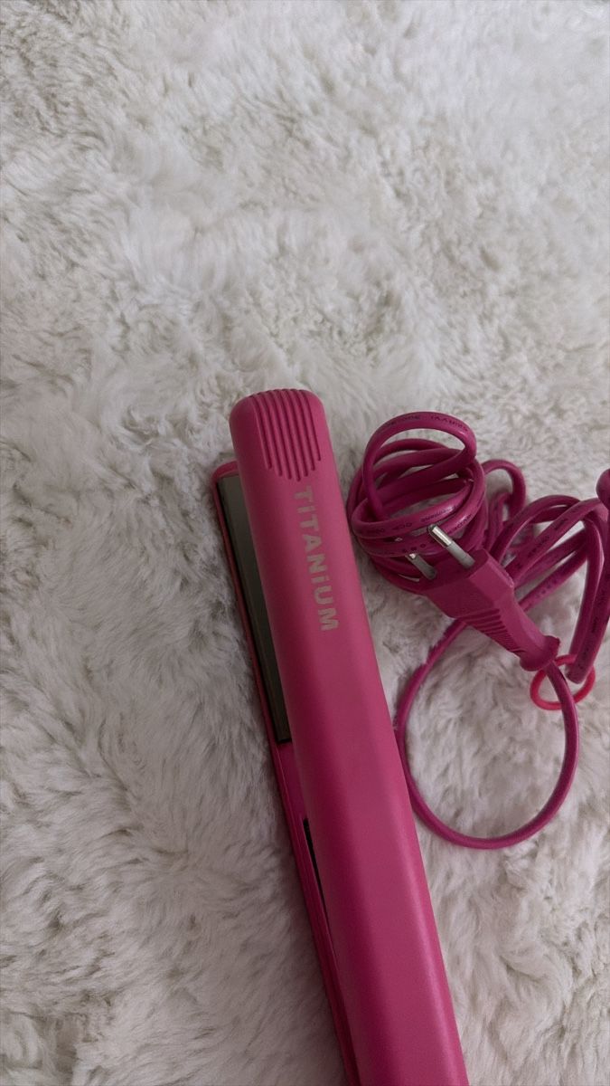 Fers à repasser: Glätteisen pink Titanium gebraucht – D'occasion à Reinach BL par shop_good1 1