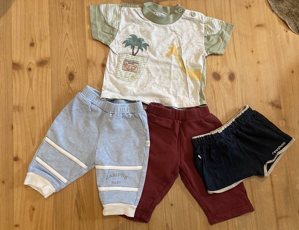Lotti & Set di vestiti: Kleiderpaket Gr.62 – Usato da Brunnadern venduto da Bumlebee