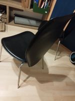Schwarzer Designer Stuhl mit Chrombeinen, Gut Zustand!