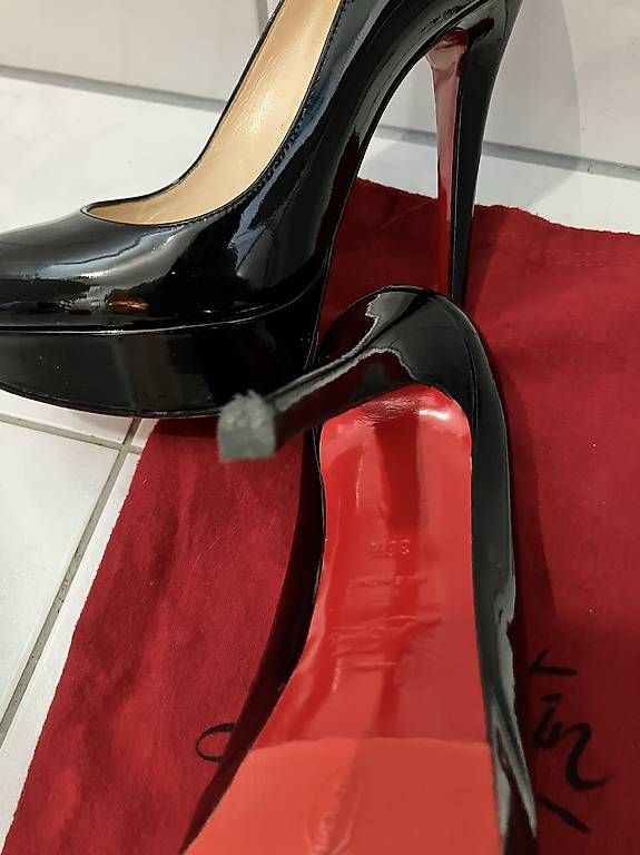 Scarpe da donna: Schöne Lack Louboutin – Usato da Hettlingen venduto da MissZotti 2