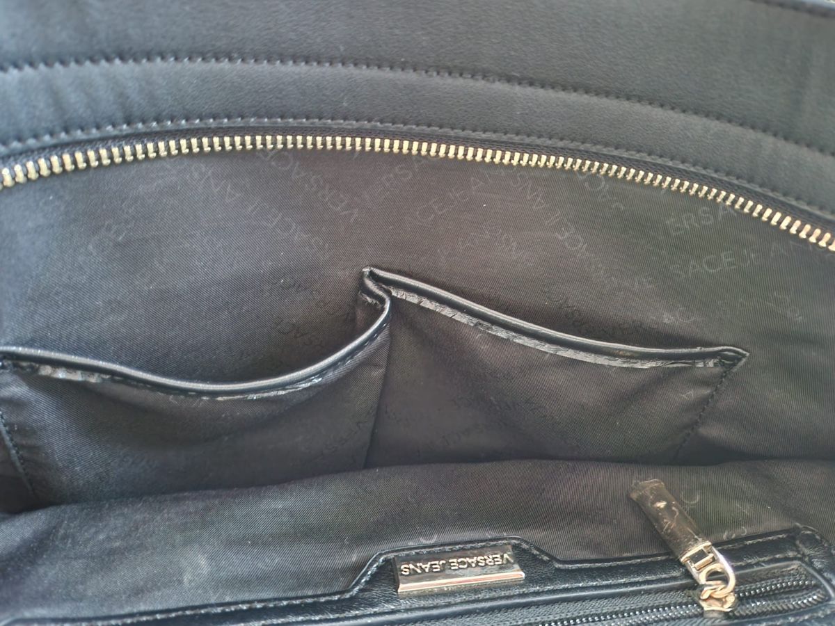 Versace Borse da donna: Black Versace Jeans Couture Shopper Bag – Usato da Horgen venduto da ger_2y92 2