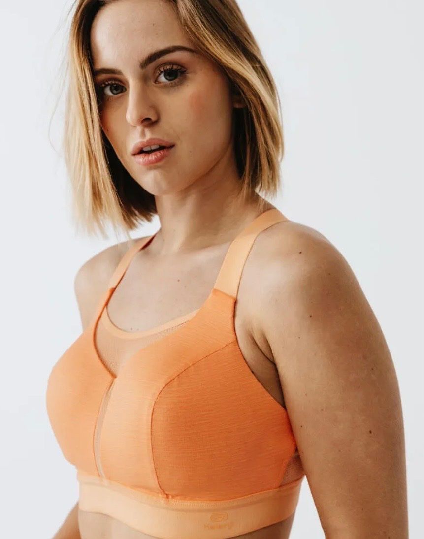Tops: Brassière de sport. – Gebraucht aus Echallens von 1961zap