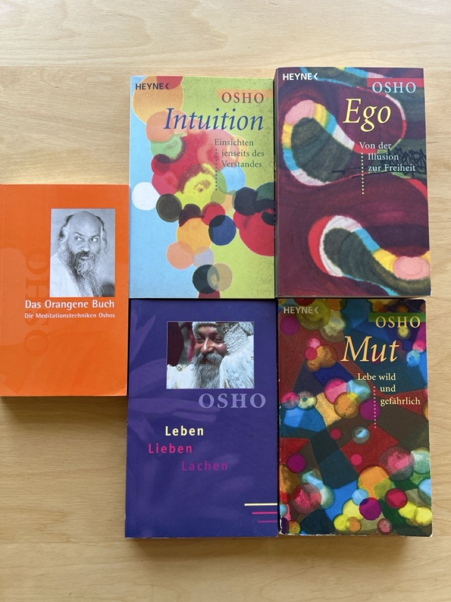 Libri: OSHO Büchersammlung – Usato da Zürich venduto da Chopard